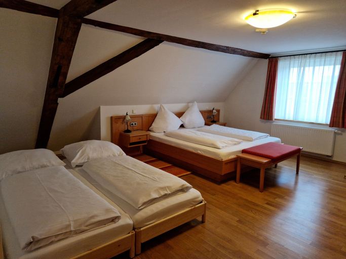 Bedroom 3, Landgasthof Krone, Neu-Ulm