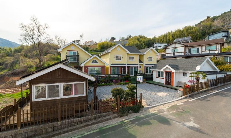 Exterior & Views 3, Namhae Rodem Cypress Tree Pension, Namhae