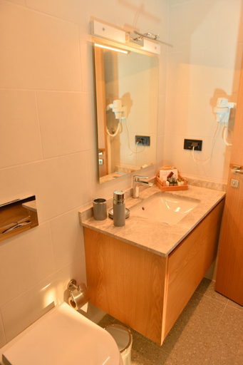 Bathroom 4, Miarosa Kemer Beach, Kemer