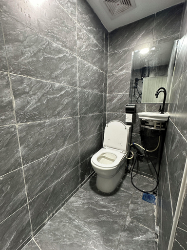 Bathroom 5, SS Grey House, Kuala Lumpur