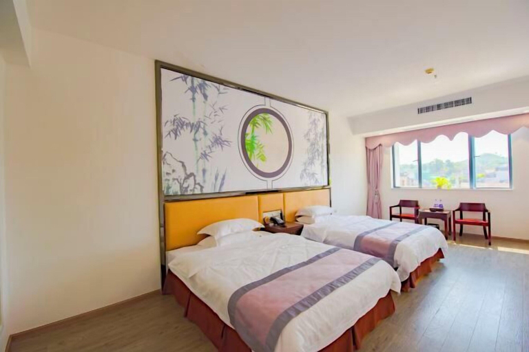 Bedroom 3, Tongjing Hotel, Shaoguan