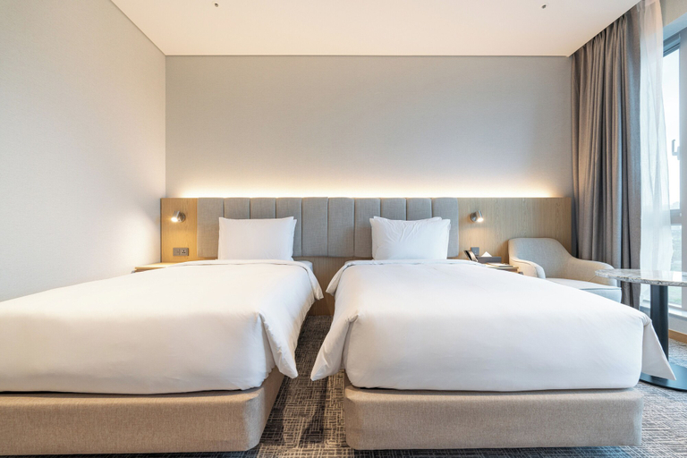 Bedroom 3, Stanford Hotel, Andong