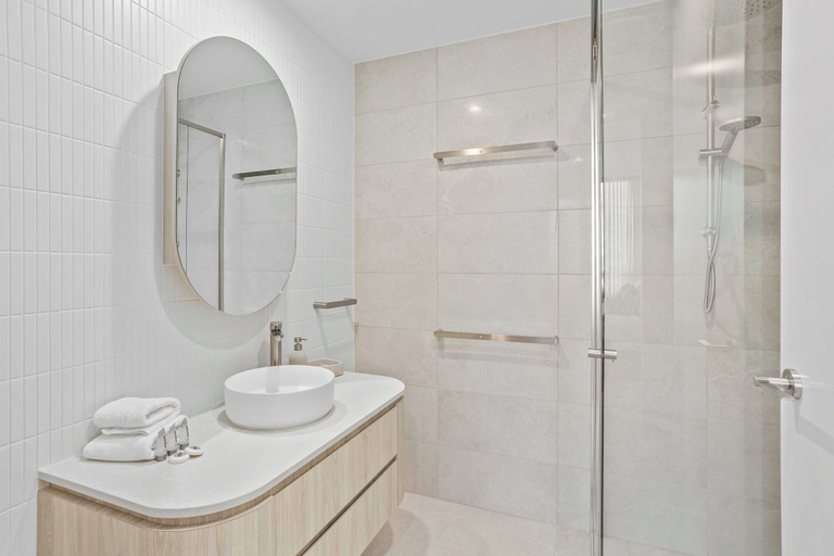 Bathroom 3, Luxury Ocean View Burleigh Apartment, Gold Coast