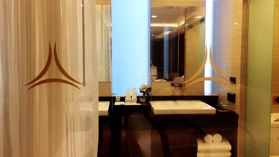 Bathroom 4, Syama Suites Sukhumvit 20, Khlong Toey