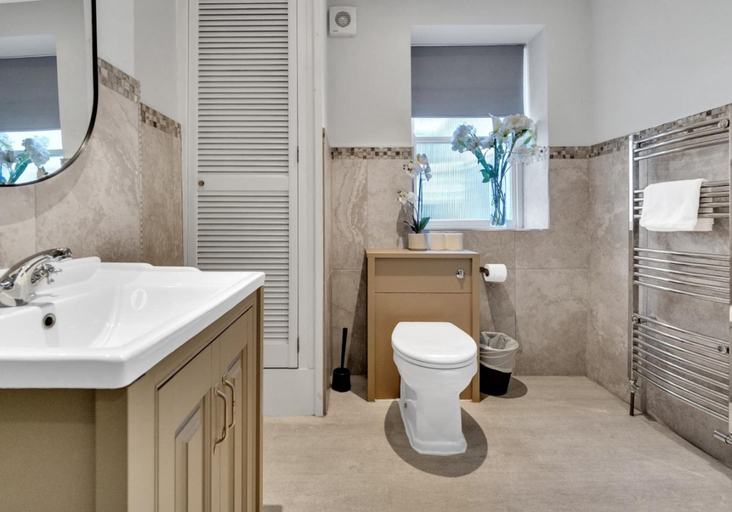 Bathroom 4, Central Pier Place - Large Group House Sleeps up to 16, Brighton and Hove