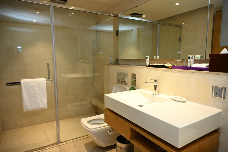 Bathroom 15