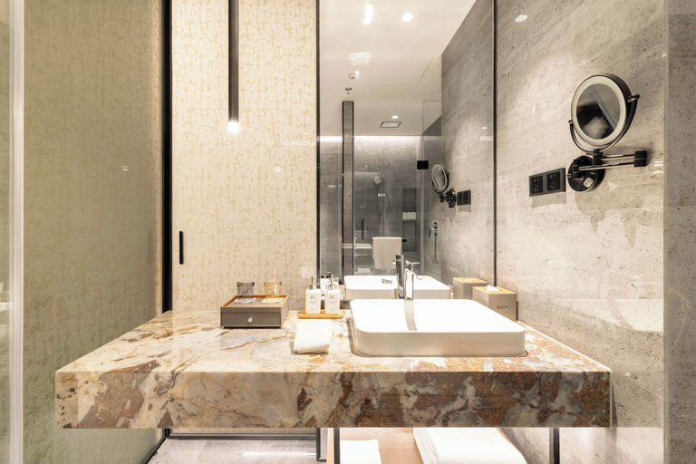 Bathroom 3, Radisson Hotel, Beijing Daxing Airport , Beijing