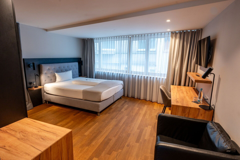 Bedroom 5, Restaurant Hotel Zum Storchen, Emmendingen