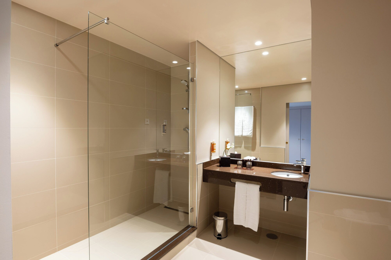 Bathroom 4, Vila Gale Collection S. Miguel Hotel, Ponta Delgada