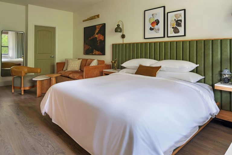 Bedroom 15