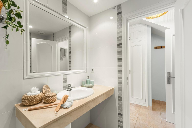 Bathroom 4, Beautiful 4 bedroom house with phenomenal golf and mountain views, Santa Cruz de Tenerife