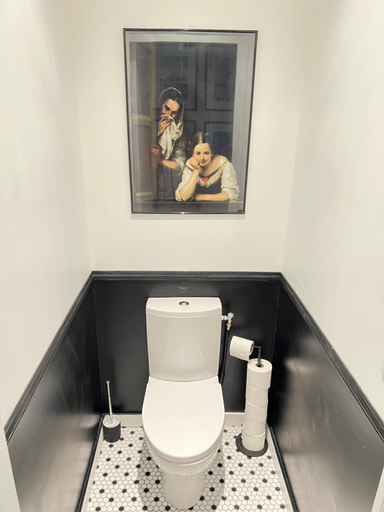 Bathroom, Relais Cocorico "Poule" 1 Bedroom with AC Eiffel Tower district, Paris