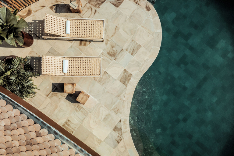 Swimming Pool 16