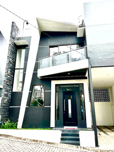 Exterior & Views 1, Arrayyan Executive Village B-11, Malang