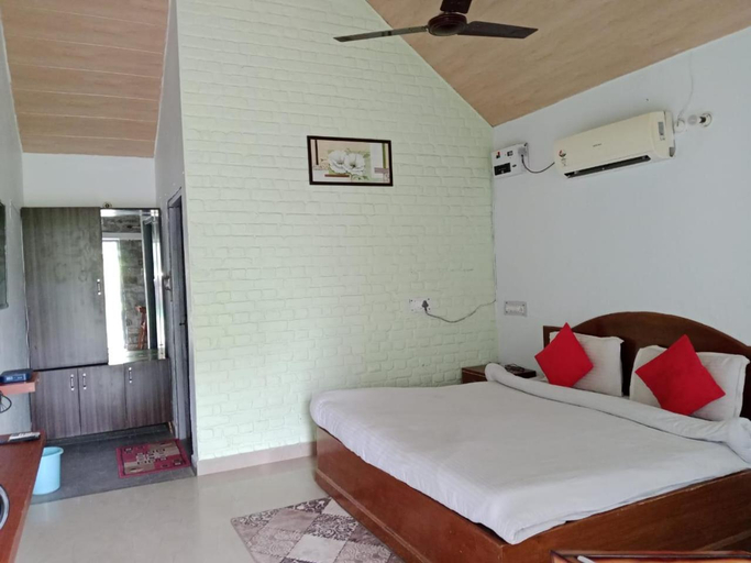 Bedroom 4, Forest Paradise Resort, Nainital