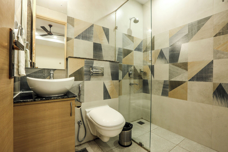 Bathroom 3, FabHotel Green Lotus Luxe, Gurgaon