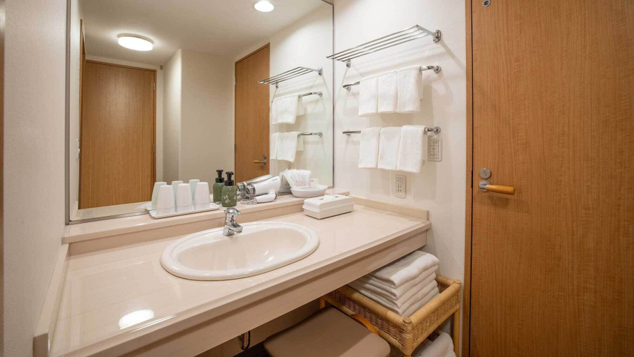 Bathroom 4, Tokyu Vacations Izukogen, Itō