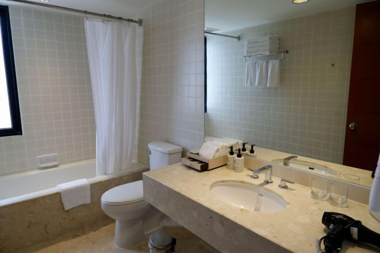Bathroom 4