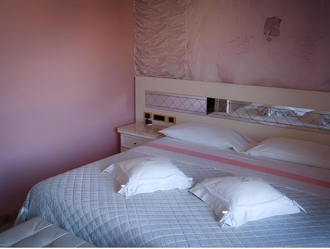Bedroom 3, Hotel Matilde, Massa Carrara