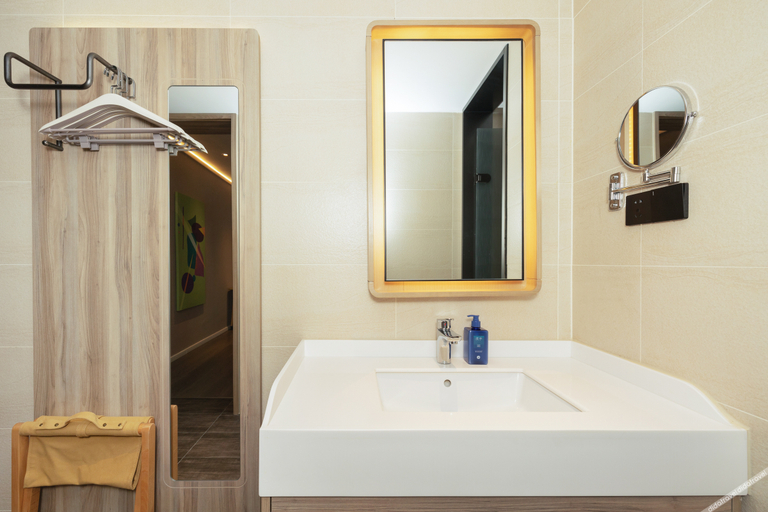 Bathroom 3, Hanting Premium Hotel Linfen Station Street, Linfen