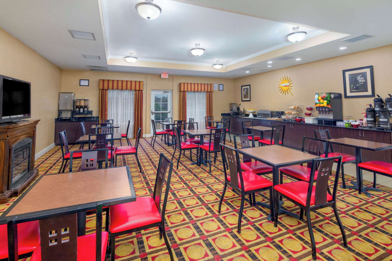 Food & Drinks 5, La Quinta Inn & Suites by Wyndham Macon West, Bibb