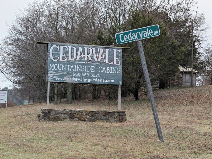 Cedarvale Cabins at Turner Falls, Murray