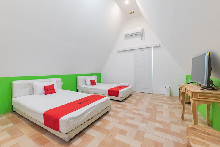 Bedroom 8