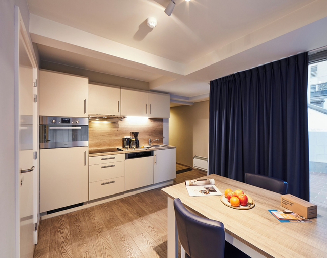 Dining Room 8