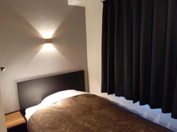 Others 5, Hotel WIN, Imari