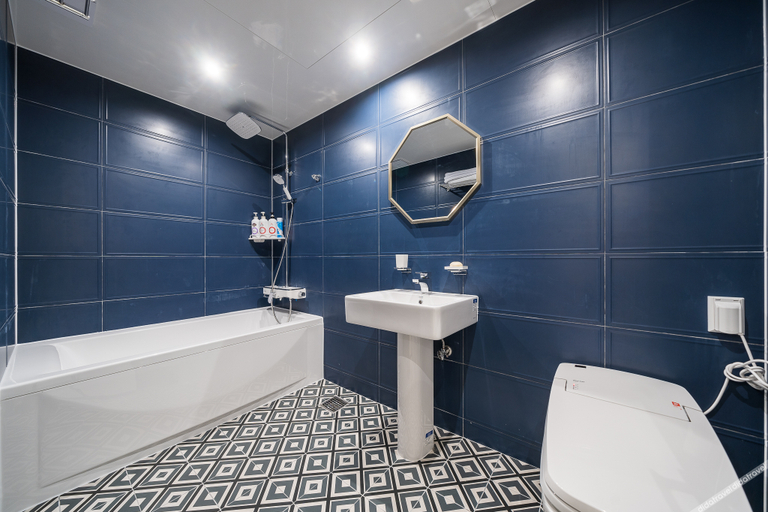 Bathroom 5, Jamsil Money, Songpa