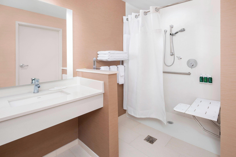 Bathroom 3, Fairfield Inn & Suites by Marriott Poplar Bluff, Butler