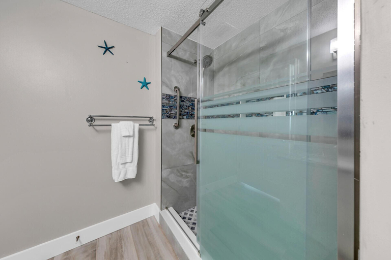 Bathroom 4, Majestic Sun 714b, Walton
