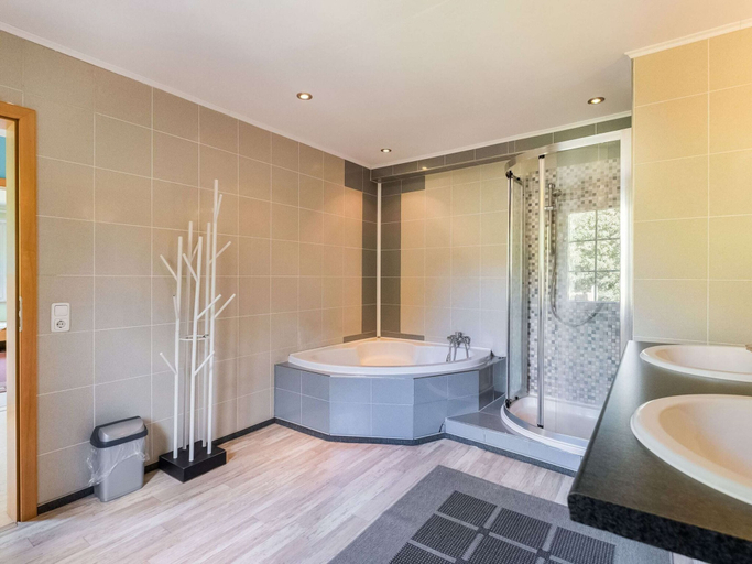 Bathroom 5, Ferienhaus in Willingen Unweit vom Skigebiet, Waldeck-Frankenberg