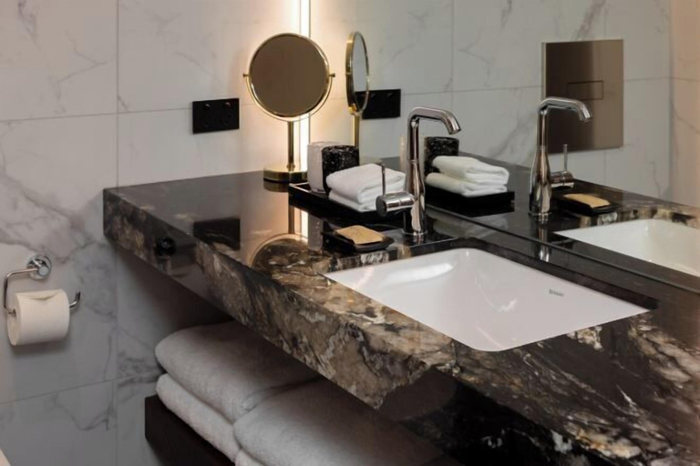 Bathroom 13