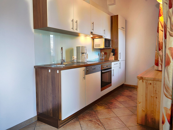 Private kitchen 4, Luxurious Apartment in Fugen Near Forest, Schwaz