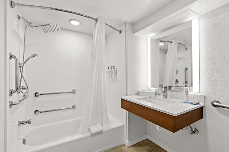 Bathroom 4, Sonesta Essential Orlando, Orange