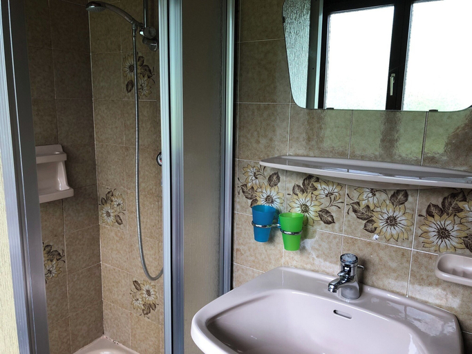 Bathroom, Gasthof Rösslhof, Sankt Johann im Pongau