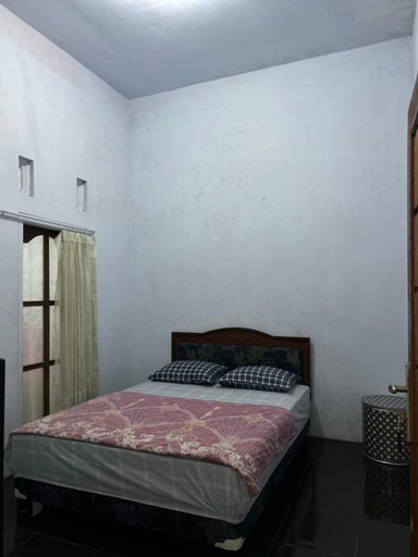 Bedroom 13