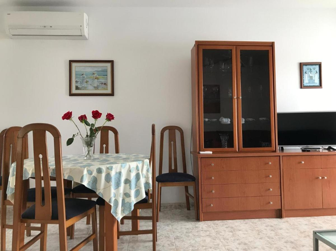 Facilities 5, Residencial San Francisco, Tarragona
