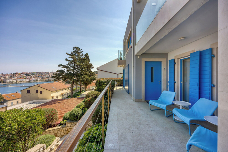 Property grounds, RR Losinj Harbour View Studio, Mali Lošinj