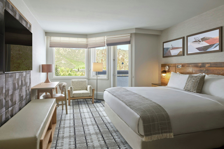 Bedroom 4, Viewline Resort Snowmass, Autograph Collection, Pitkin