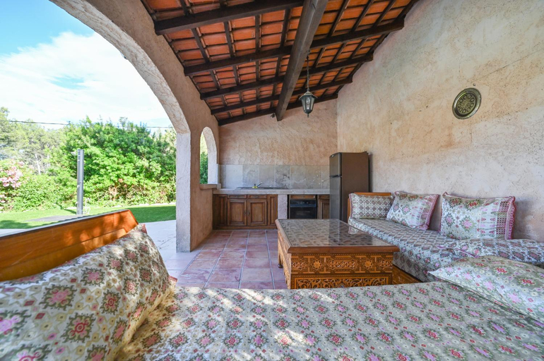 4, Villa provencale Peical, Var