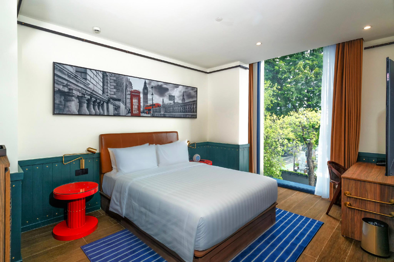 Bedroom 12