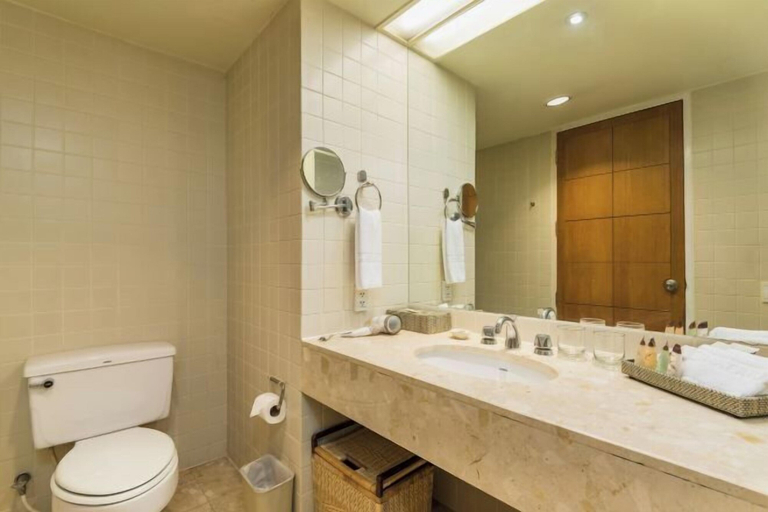 Bathroom 15