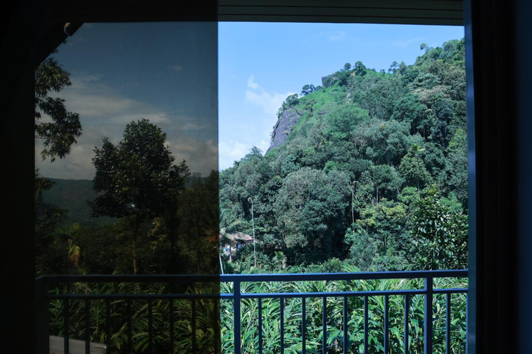 Others 4, Nest in mist INN, Idukki