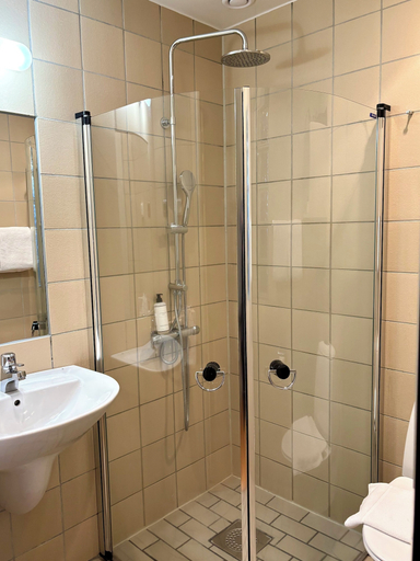 Bathroom 4, Maritim Hotell och Krog, Simrishamn