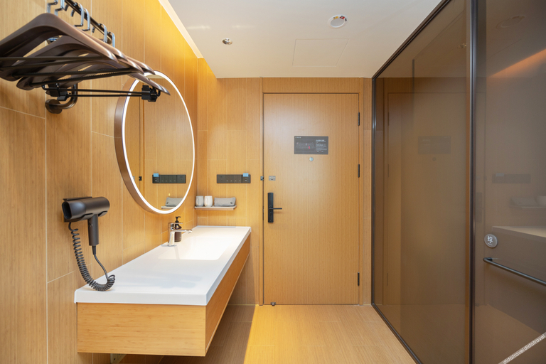 Bathroom 3, Ji Hotel Xiamen Jimei Software Park Phase III Guankou Middle Road, Xiamen