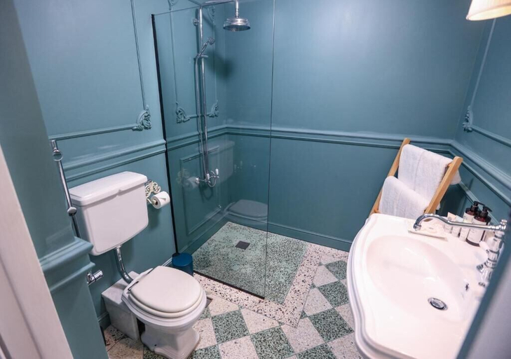 Bathroom 3, Anapea Village, Kvareli