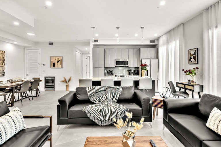 3, Ocean Wave Deluxe Brand New Apartments, Broward