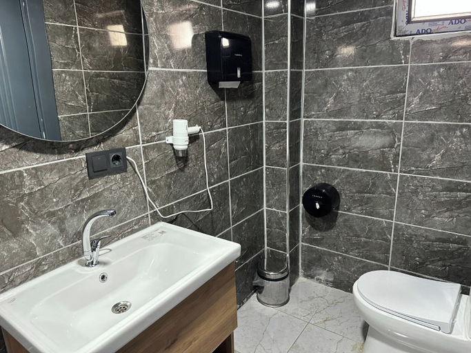 Bathroom 5, Pars Palas Hotel, Merkez